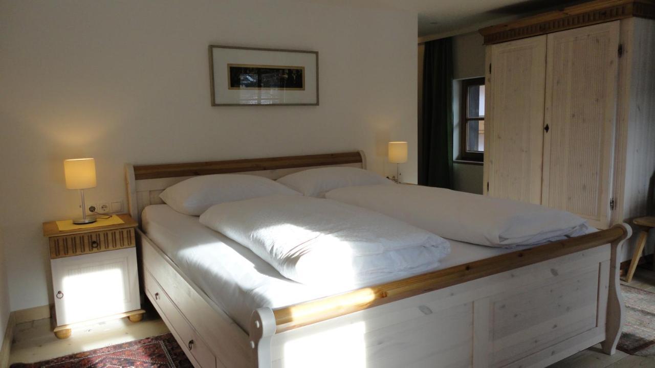 Landhaus Schoesser-Brandler Mayrhofen Bagian luar foto