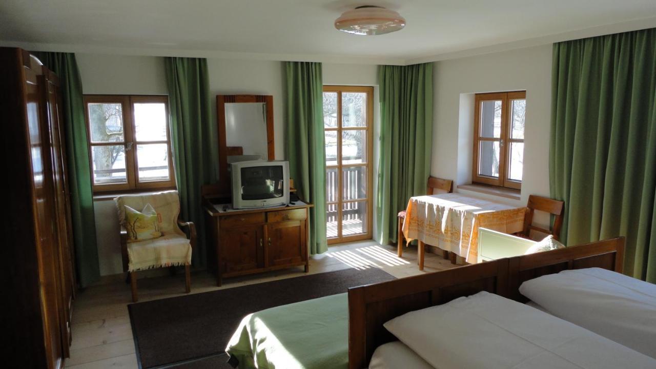 Landhaus Schoesser-Brandler Mayrhofen Bagian luar foto